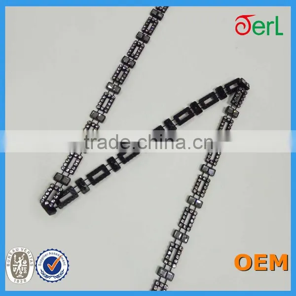 Stick on Type Plastic Diamante Strip Plastic Crystal Strip Glass Trimming 10 Yards/Packet photo-4