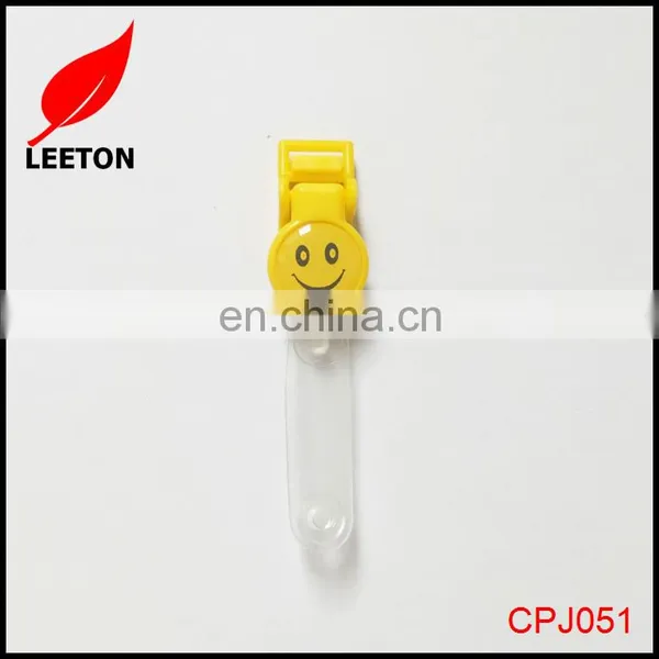 Factory Custom Logo Smile Face Plastic ID Badge Clip photo-5