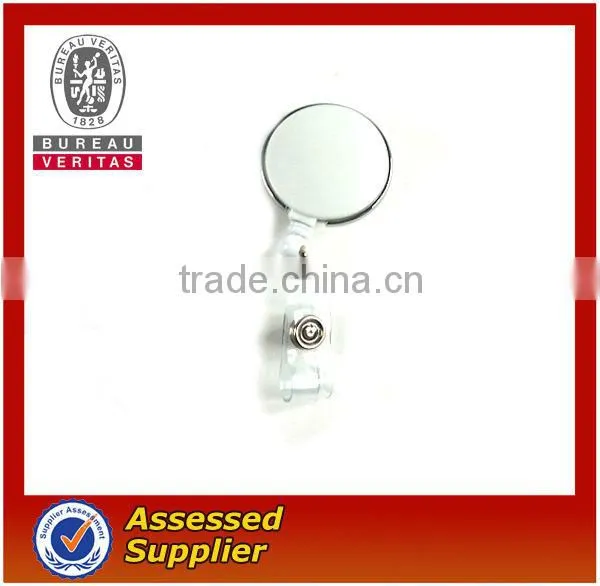flat surface yoyo badge holder