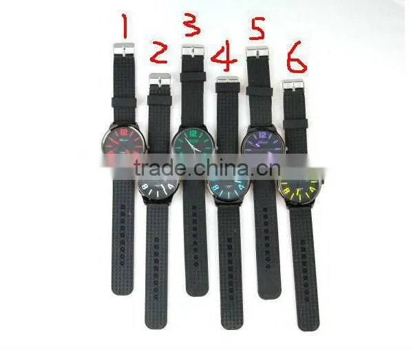 Silicone Bracelet Circinal Watch Men Quartz Wrist Watches