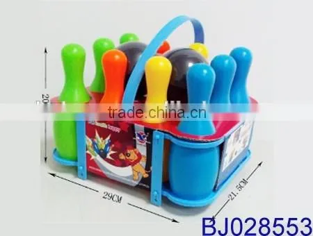 Sport games kids plastic bowling set with basket