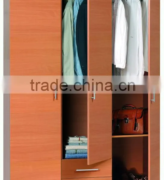 Oak 3 Door Wardrobe With 2 Drawer in Bedroom