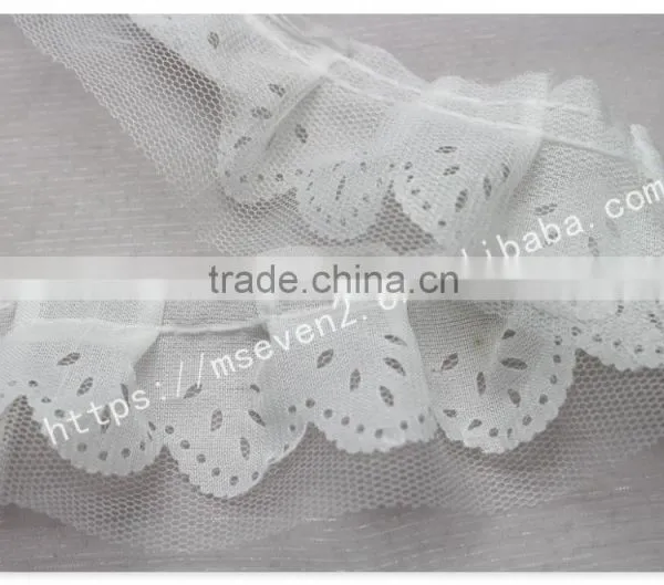 Simple Design 5cm Width Polyetser Folded Mesh Fabric Bridal Trim in White photo-4