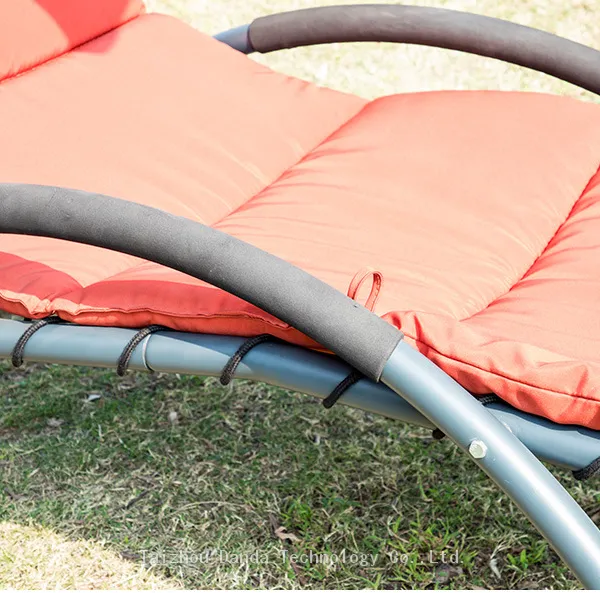 Modern Style Outdoor Metal Hanging Canopy Bed Swing Chair High Quality Sun Lounger Garden Hotels Home Living Bedroom Courtyard Use photo-2