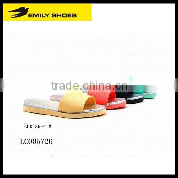 New Style Fashion Ladies Summer Flat Pcu Slippers