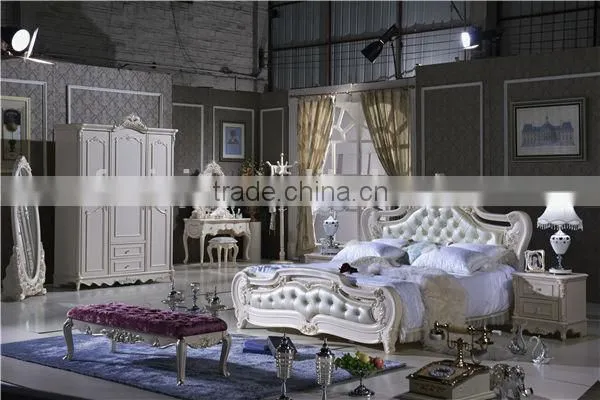 Top Leather French 1.8m Kind Size Bed Bdroom Furniture / Versailles Bedroom Design L101