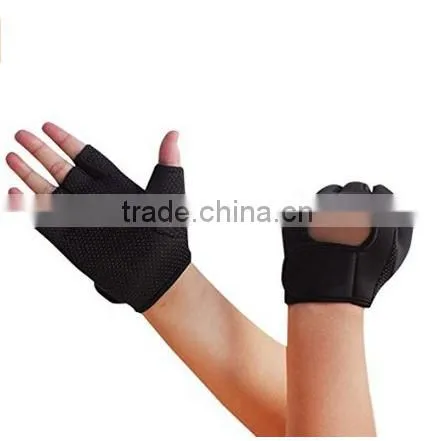 Hot Sell Of the Half-finger Sports Gloves photo-4