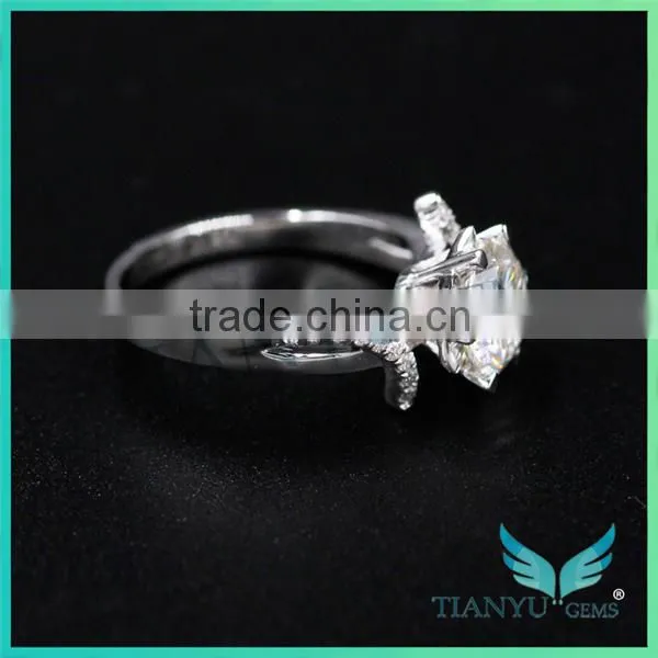 Customized Jewelry Engagement Ring White Gold 8 Hearts & 8 Arrows Moissanite Diamond Wedding Ring photo-4