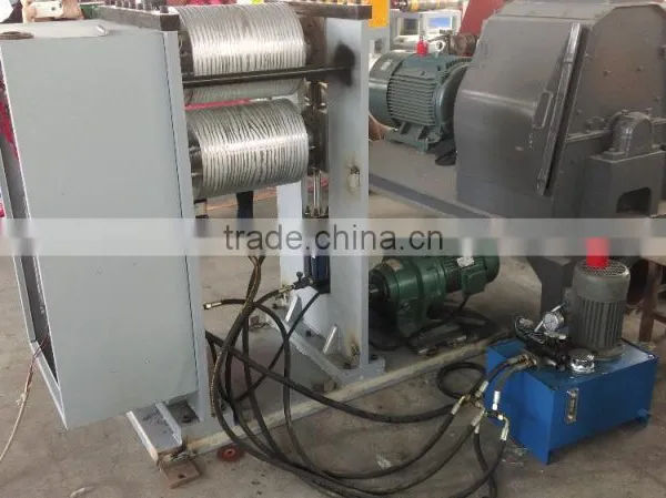 Small Volume Electrical Wpc Embossing Machine For Outdoor Floor photo-2