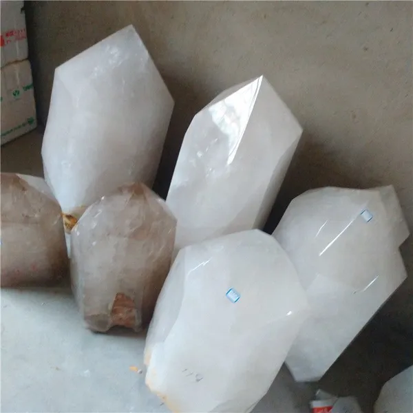 100-200kg Natural Large Rock Clear Crystal Point Big Rock Quartz Tower photo-5