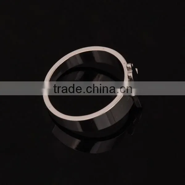 Hot Sale Stainless Steel Flower Shaped Rings photo-4