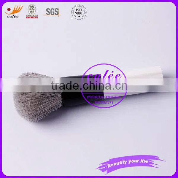 Short Handle Synthetic Powder Brush