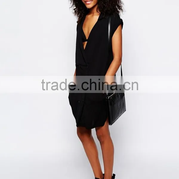Kater Dress With Textured Seam Detail and Short Sleeves photo-4