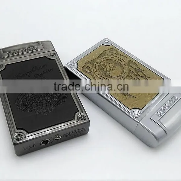 In China Metal Ladies Cigarette Pocket Ashtray Lighter photo-4