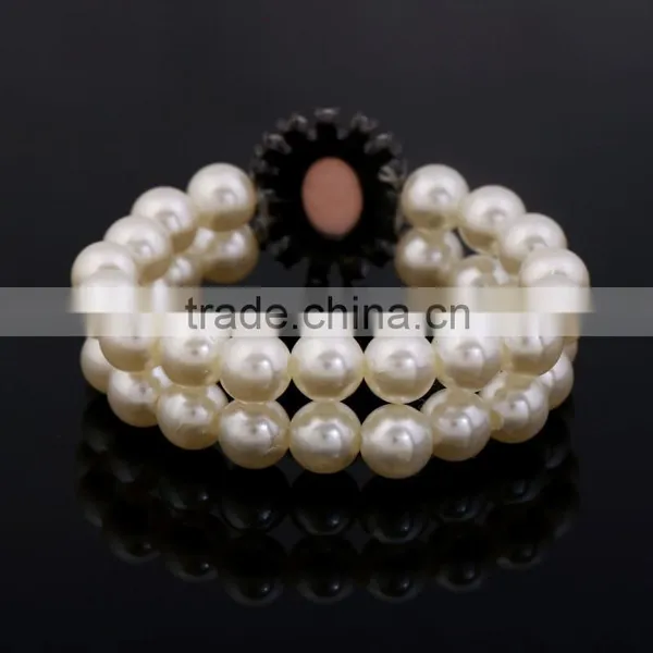 Free Sample Latest Design Luxury Pearl Bracelet for Wedding photo-3