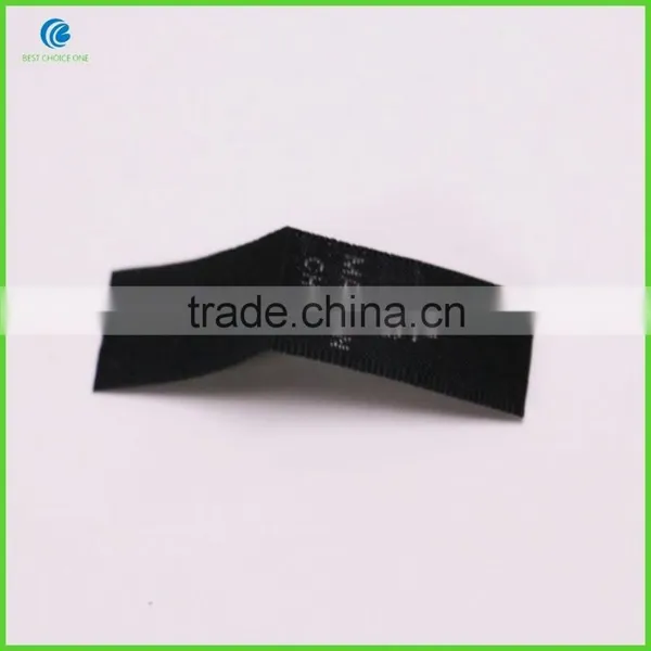2016 High Density Damask Woven Label Center Fold Soft Material Black Main Label For Clothing photo-3