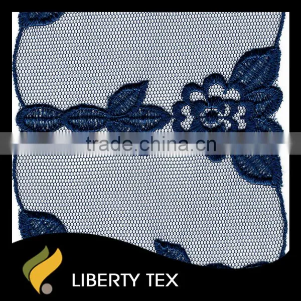 Remarkable Flower And Leaf Pattern Wand Looks Polyester Lace Fabric