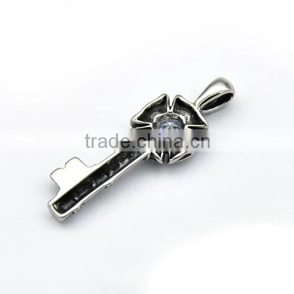 2017 Latest Unisex Charm Silver Jewelry Stainless Steel Key Crystal Pendant Casting Necklace photo-3
