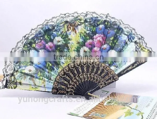 Spanish Style Plastic Folding Fan With Flower photo-4