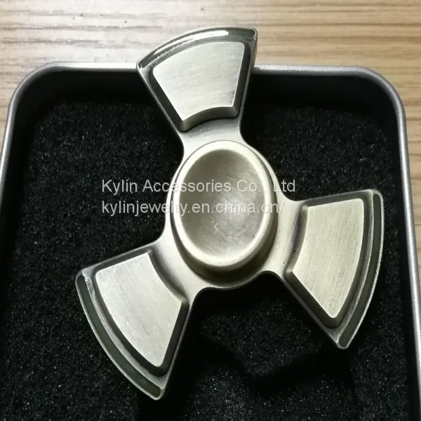 2017 the Newest Fashionable hotsale products Led Hands Spinner Fidget Spinner Bearing toys photo-3