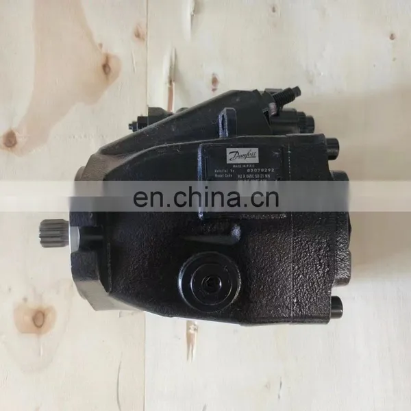 XCMG Spare Part High Quality Radiator Pump 804024729 GR2405 GR2605 LW1200K for Sale photo-2