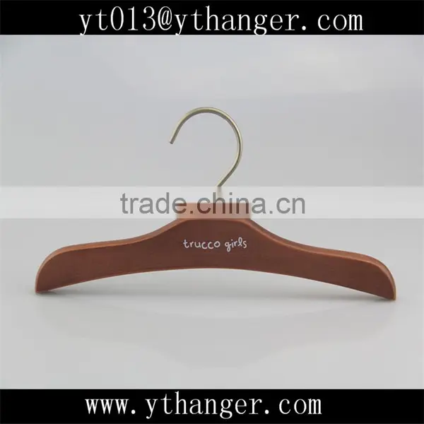CY-273 Brown Wooden Baby Clothes Hanger Short Wooden Hanger With Clips Wholesale photo-2