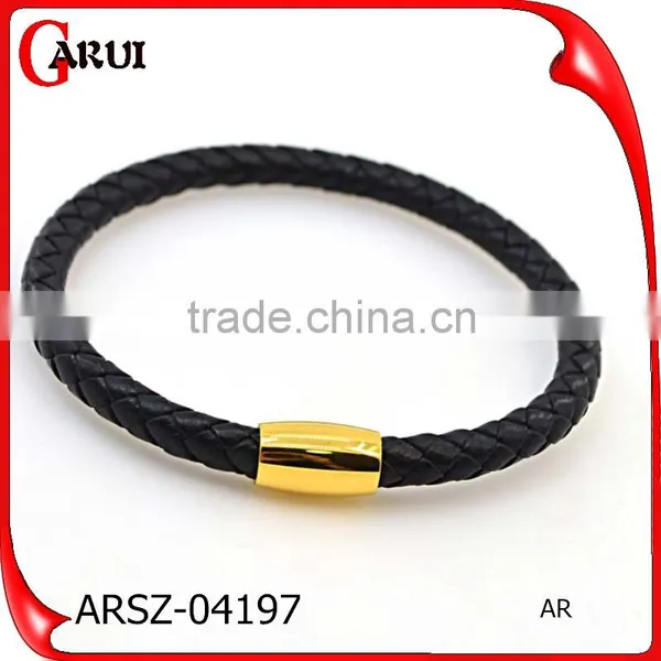 Fashion Stainless Steel Plated 18K Gold Clasp Red Leather Friendship Bracelet photo-3