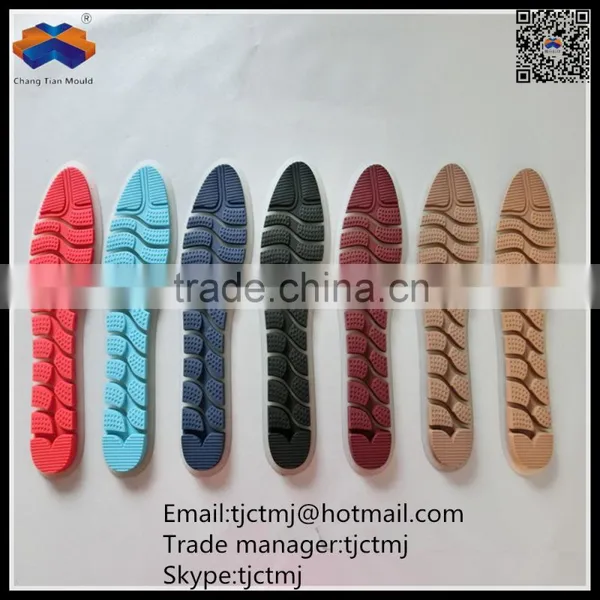 Different Type Fashionable Customized OEM PVC Soft Rubber Shoe Soles photo-4