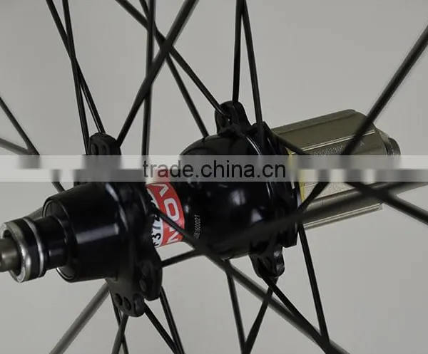 Chinese Carbon Wheels Cheap Price Carbon Wheelset Clicher Tubular Carbon Wheelset Cheap Bike Wheels photo-3