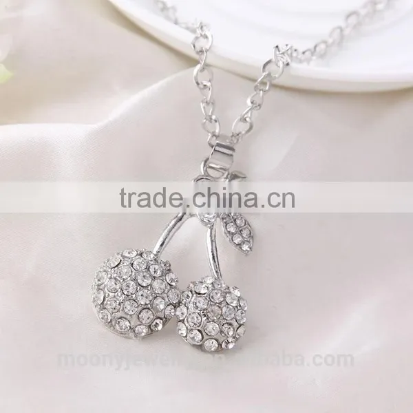 2016 Trendy Fashion Crystal Necklace Chain Cherry Shape Pendant Necklace Sells Well in