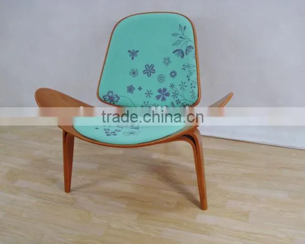 Wood Furniture Wegner 3 Legs CH07 Shell Chair for Hotel / Living Room photo-3