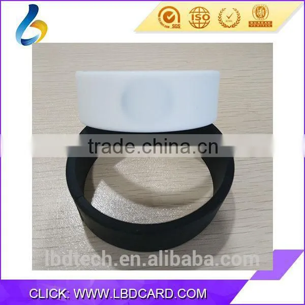 Hot Sale RFID Silicone Wristband For Event MIFARE Classic 1K Bracelet photo-3