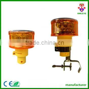 LED Solar Powered Temporary Road Light Used on Guardrail
