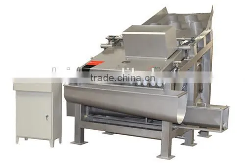 Litchi Shucking Machine LX-1A From XinXiang Leading Machinery