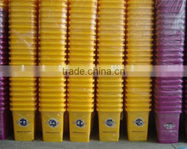 BT50A 20KG 50liter Pet Food Storage High Quality Easy Open Transparent Plastic Food Container photo-6