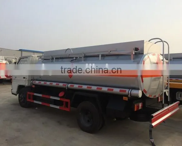 Mini Fuel Tank Truck Made in China JMC 4*2 Mini Fuel Tank Truck photo-4