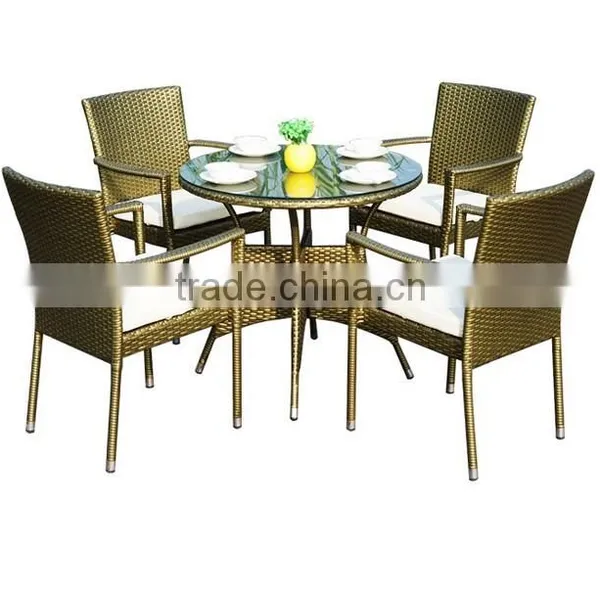 Gold Garden Rattan Big Leisure Table, Plastic Garden Table photo-2