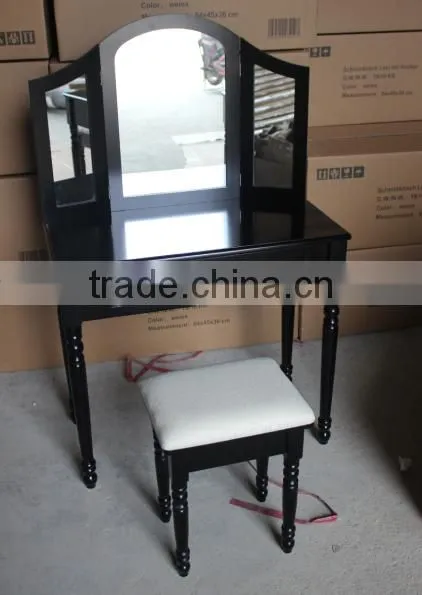 Triple Mirror Dressing Table With Stool photo-4