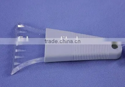 New Novelty Plastic Window Film Tools Ice Snow Scraper Made in China