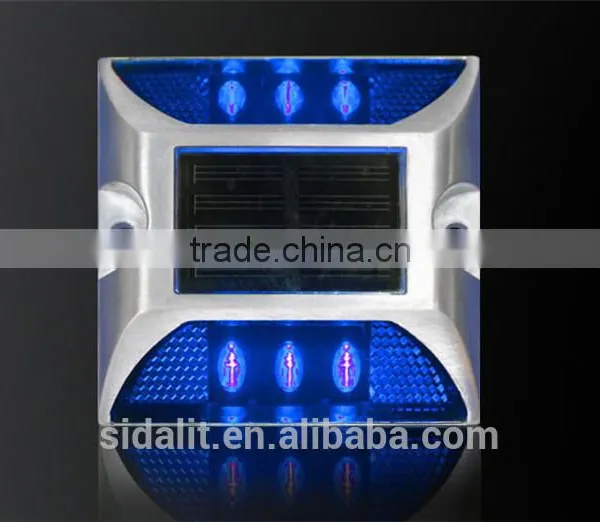 Easy Installation White 600mAH NI-MH Battery Road Side Solar Road Stud Flashing Light photo-3