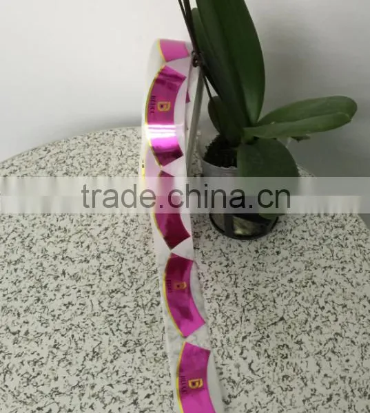Guangzhou Manufacture Good Quality Printing Red Wine Labels Self- Adhesive Stickers in Roll photo-5