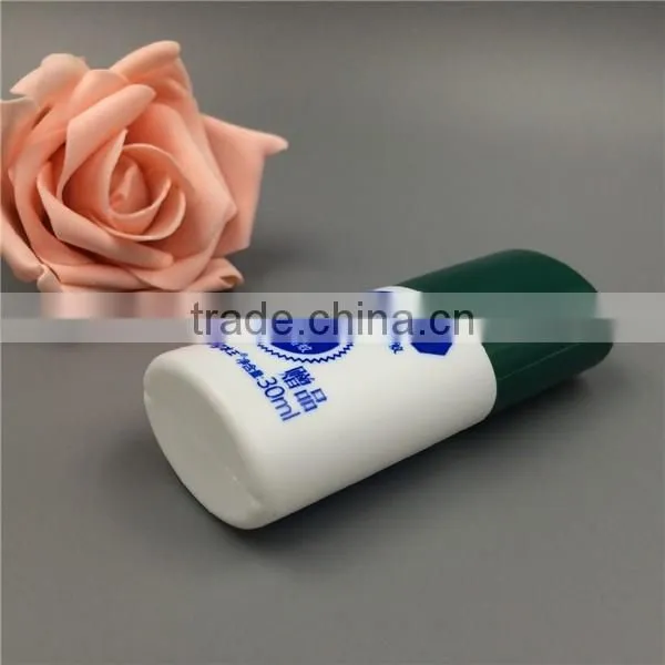30ML Pretty PE Cosmetic and Pills Bottle With Spray Head and Cap photo-2