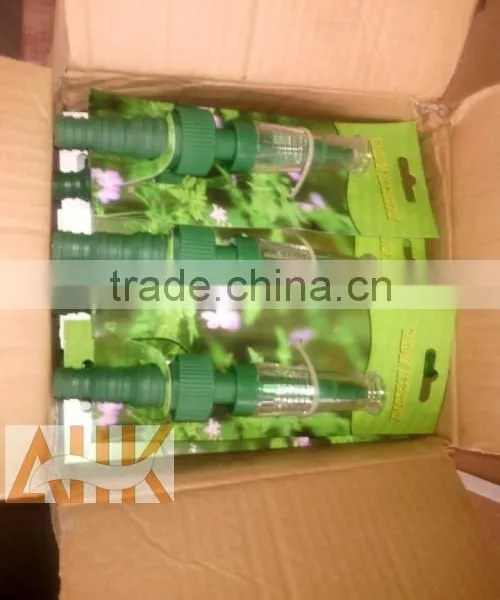 Plastic Garden Hose Water Spray Nozzle photo-2