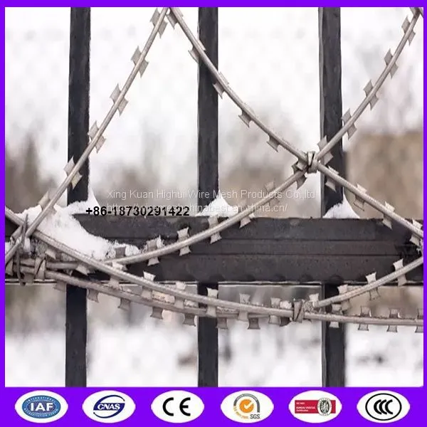 450mm Coil Blade Width 22mm Flat Razor Wrap Wire Coils For Fence Barrier photo-3