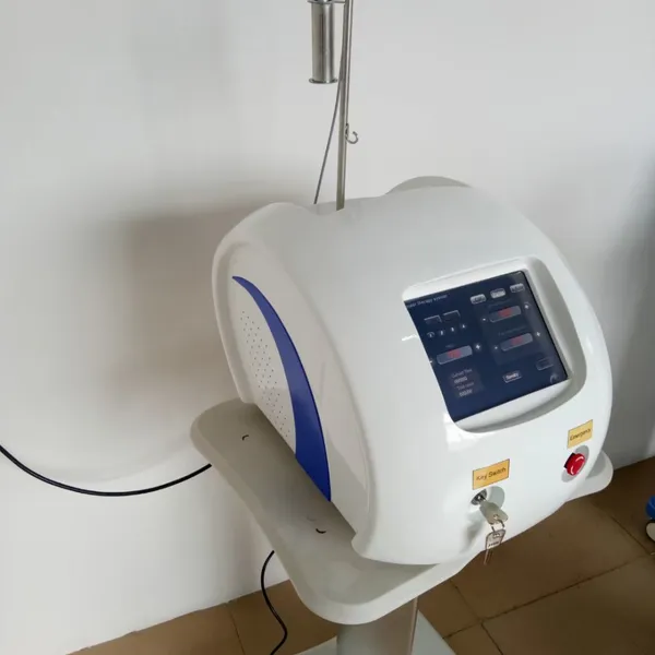 980nm Diode Laser for Varicose Vein Therapy with 100μm Fiber and Standard Compliant Design