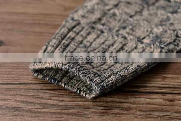 The New Stripe Pattern Close-fitting Fashion Sweater for Splicing Stripe Sweater photo-4