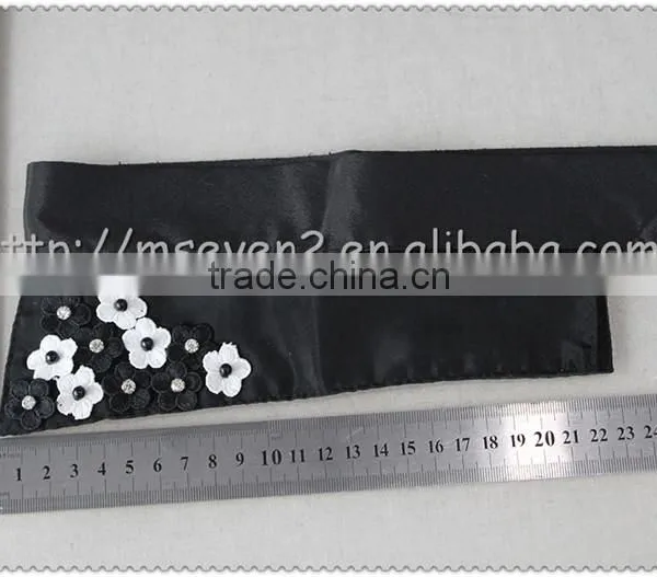 Customized Angle Shaped Beaded Necklace, Black Collar With Flower Beaded for T-shirt photo-2