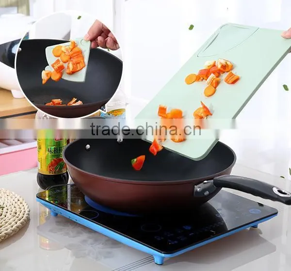 Multi-function Plastic Two-in-one Cutting Board photo-2