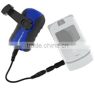 Hand-Crank Emergency Flashlight photo-3