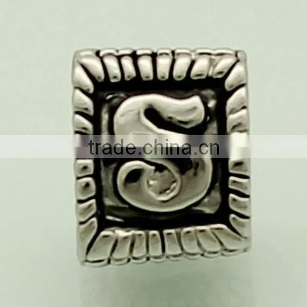 China Manufacturer Fashion Single Letter Beads Metal Alphabet Letter Beads photo-2